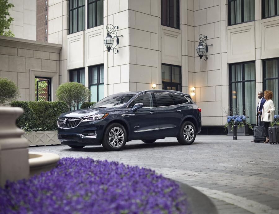  Buick Enclave Avenir 2017 года  (фото 24 из 30)